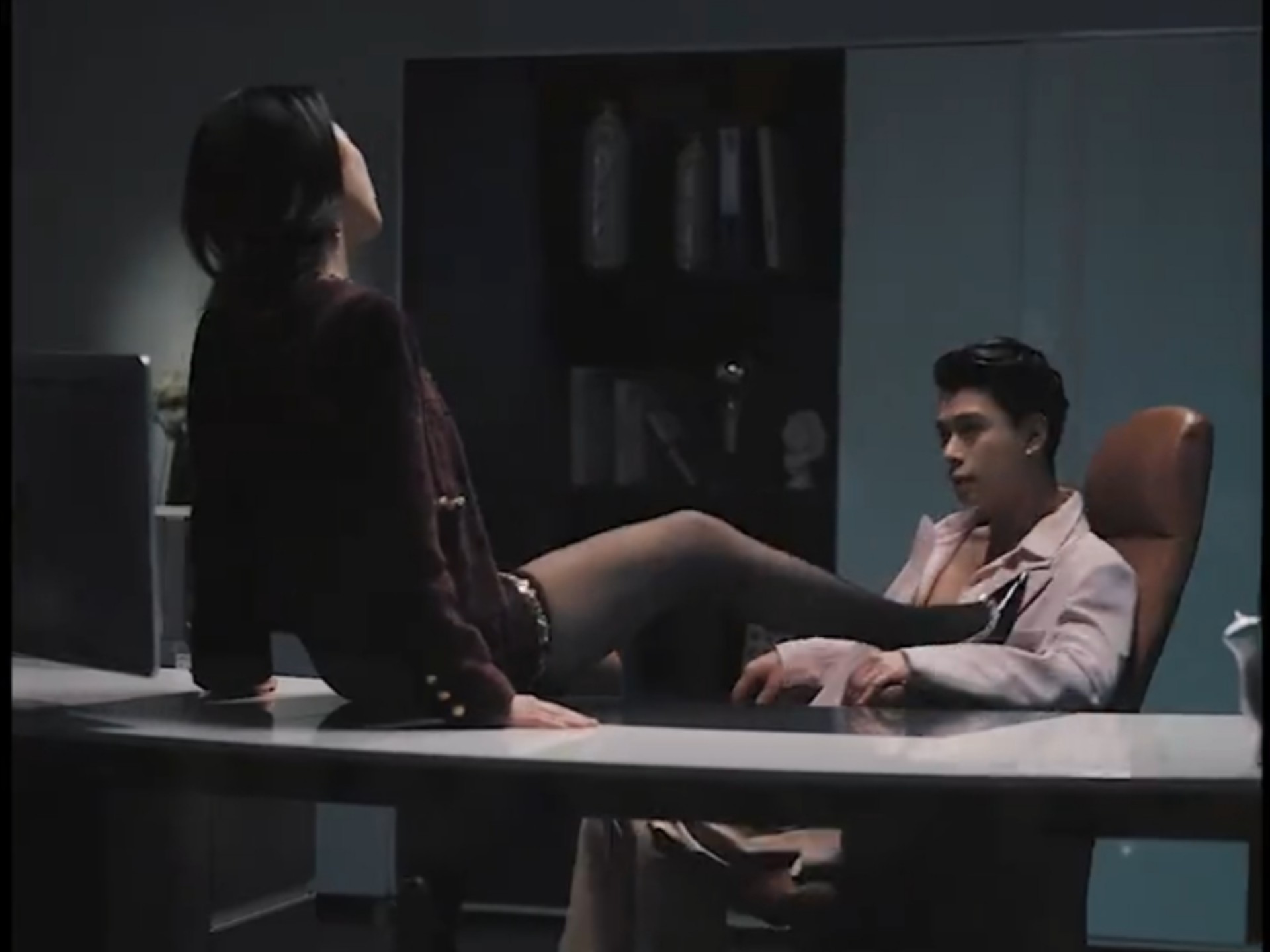 黑丝，热吻+极度拉扯吻戏/就是这么好看.
