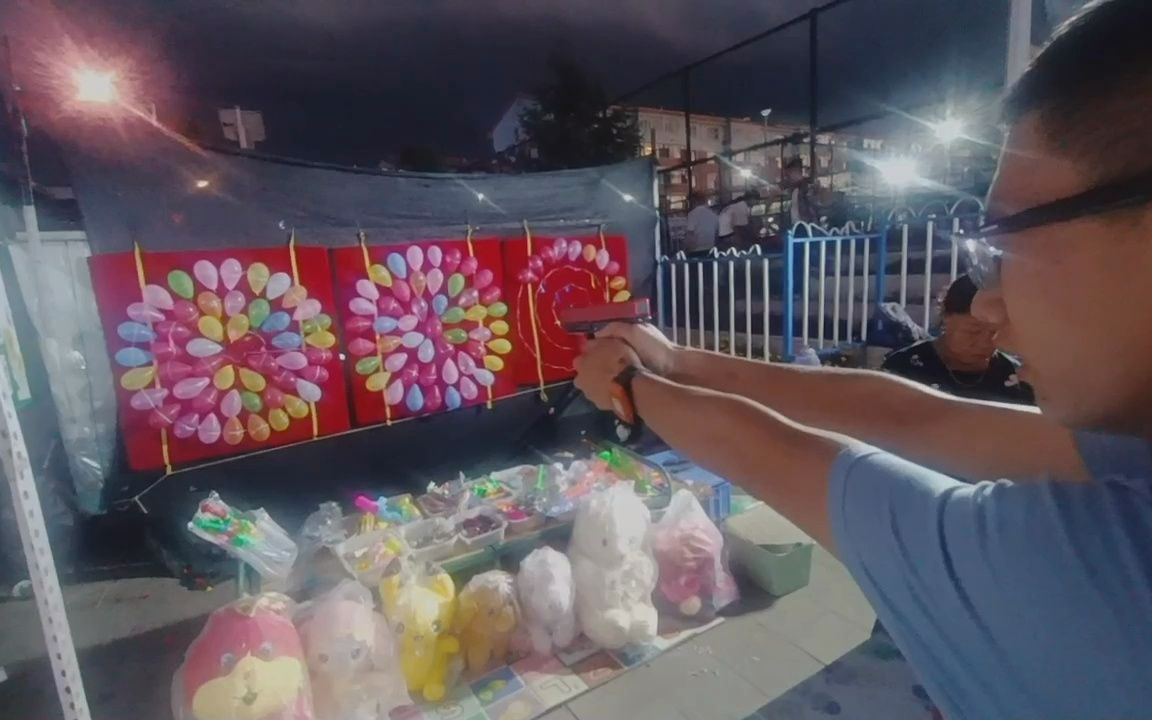 用忽必烈和短剑给大妈“上一课”