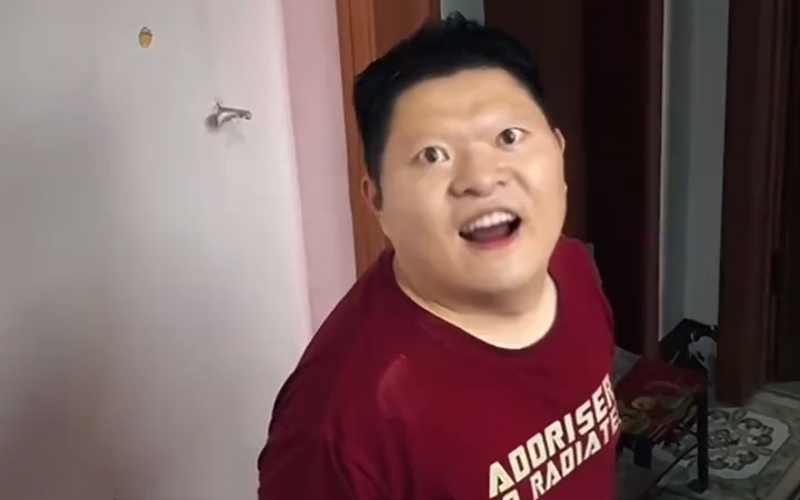 恐怖逃离老爸游戏
