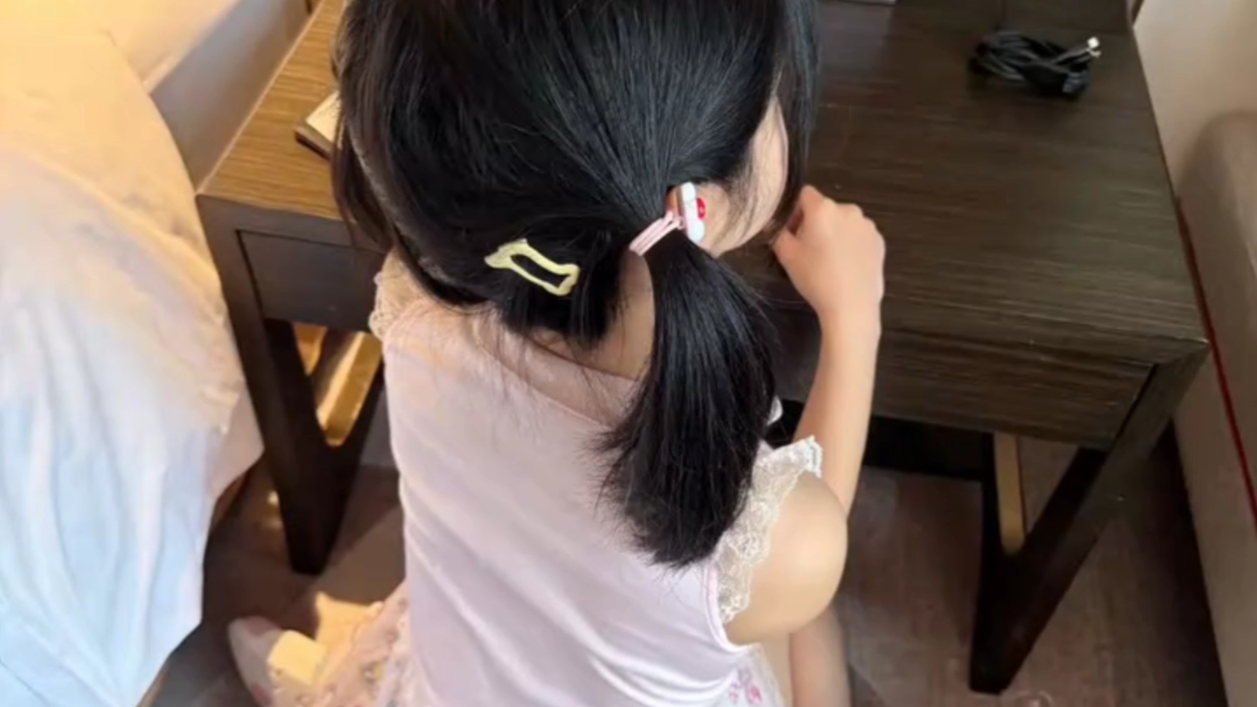 幸福是短暫的，金錢是長久的，所以我們有“元”再見