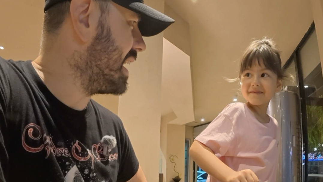 女儿竟然一直没搞懂我们家的关系！