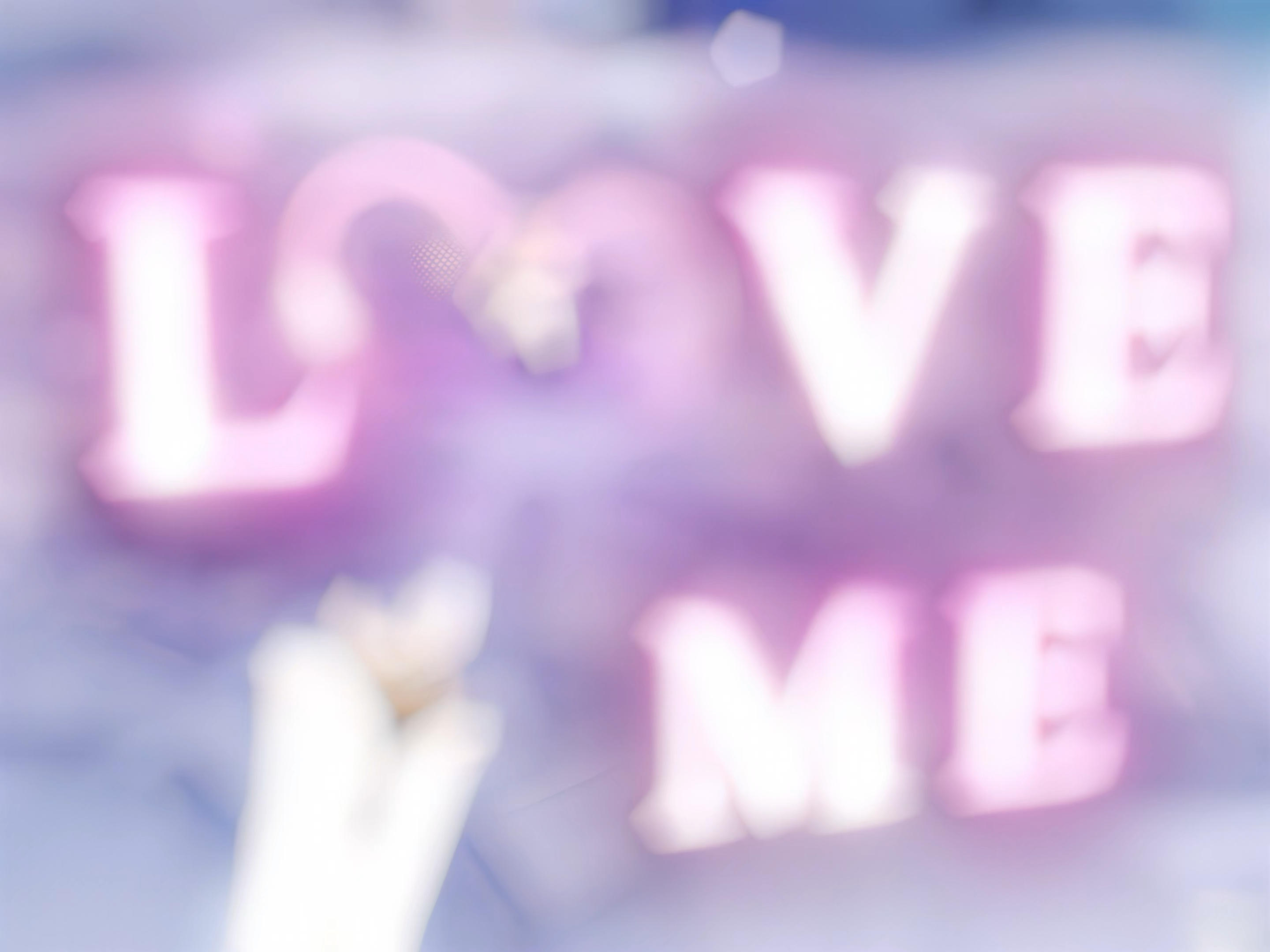 我想要你爱我…I want you to love me…