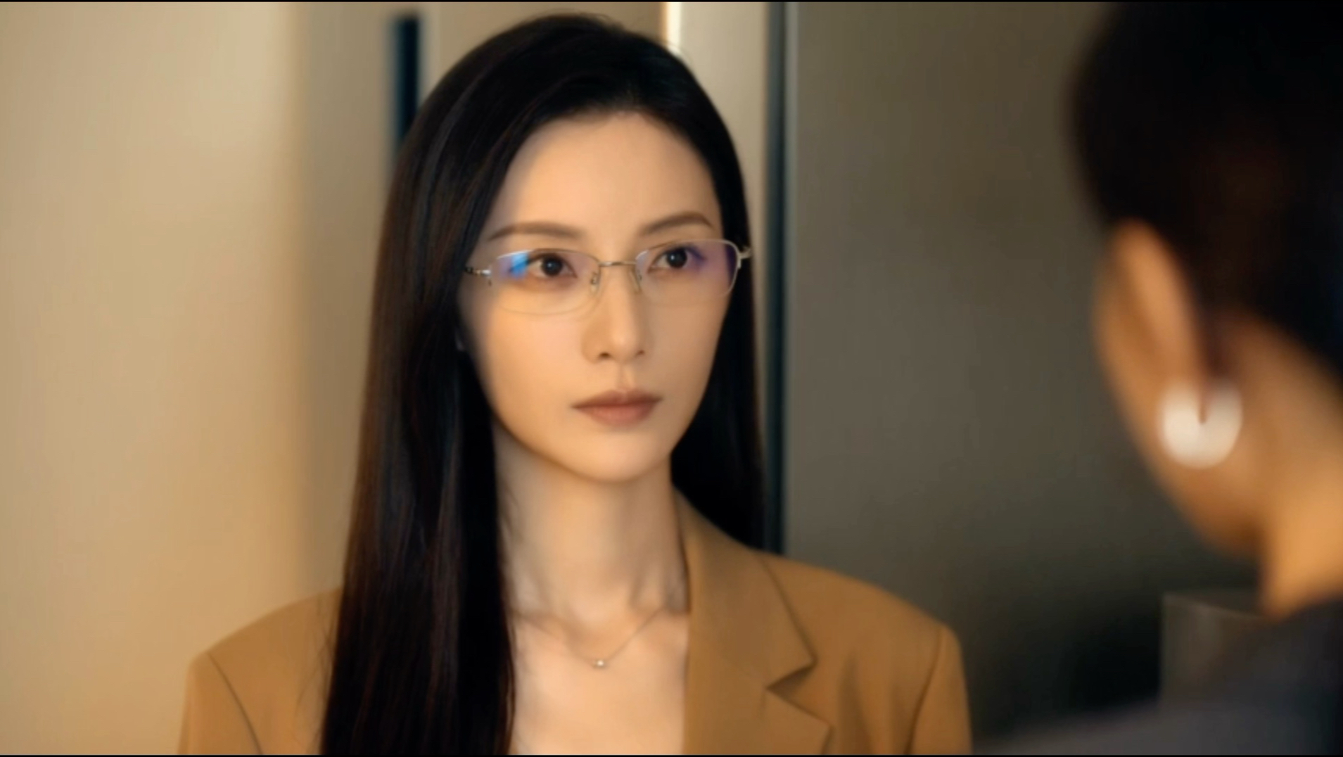 对不起，我没办法把你当女同事【留白】EP11