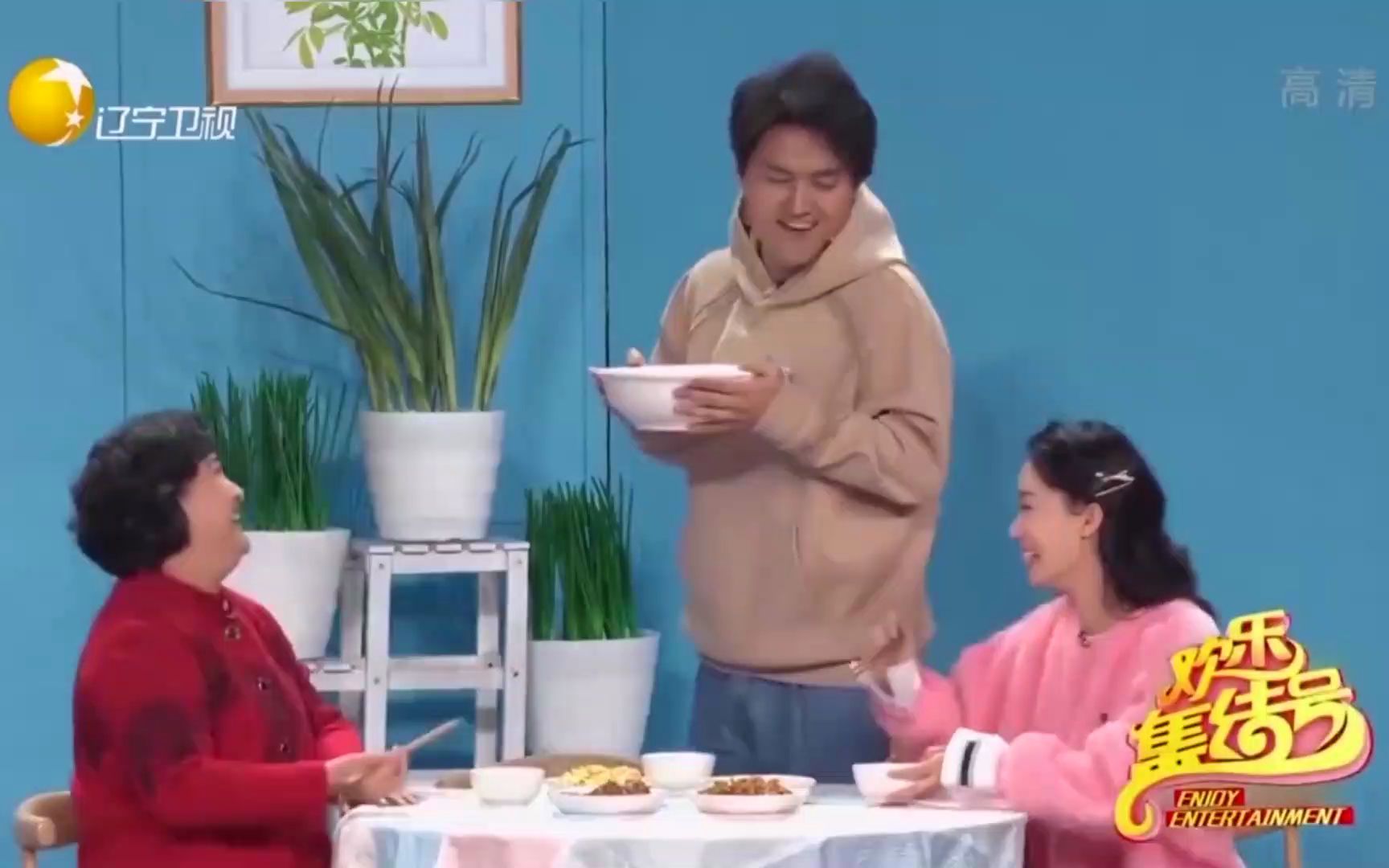综艺喜乐汇：活脱脱的俩戏精，贾玲张小斐这小品，看完直接笑疯了
