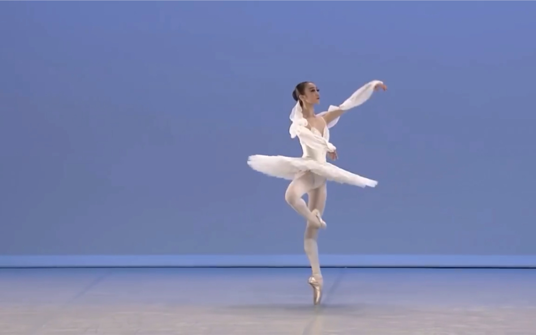 【芭蕾】｜洛桑比赛中的【舞姬幻影变奏】｜16年第一名于航（中国）｜18年第二名Hanna Park（韩国）｜19年第一名Mackenzie Brown（美国）