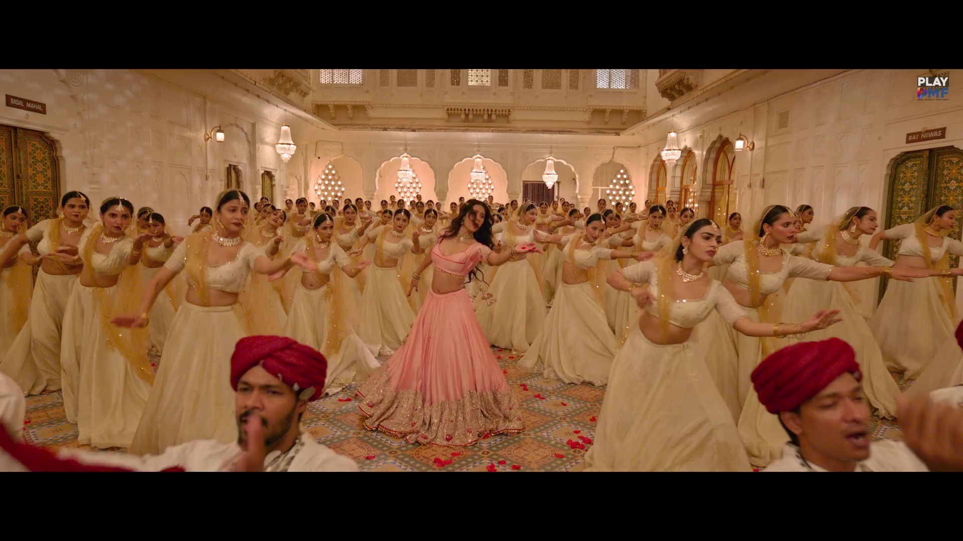 Bol Kaffara Kya Hoga - Ek Deewane Ki Deewaniyat  Harshvardhan, Sonam  Chetas, Ne