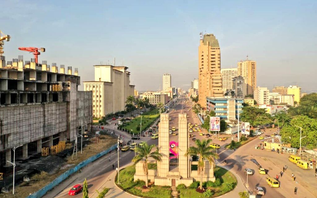 中部非洲最大城市—刚果金首都金沙萨（Kinshasa-利奥波德维尔城），都会区人口1707万