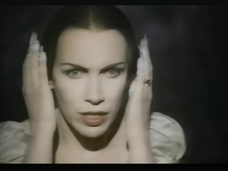 Annie Lennox - Love song for a vampire(画质重制版)