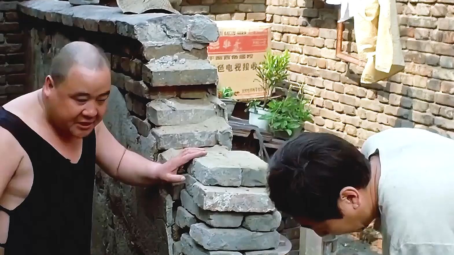 没事偷着乐（第一视角） 这才是属于老百姓自己的电影，为什么这种接地气的电影现在看不到了？