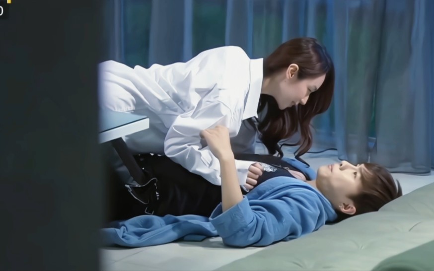 原来九年前就有女A男O，女扑男的电视剧了