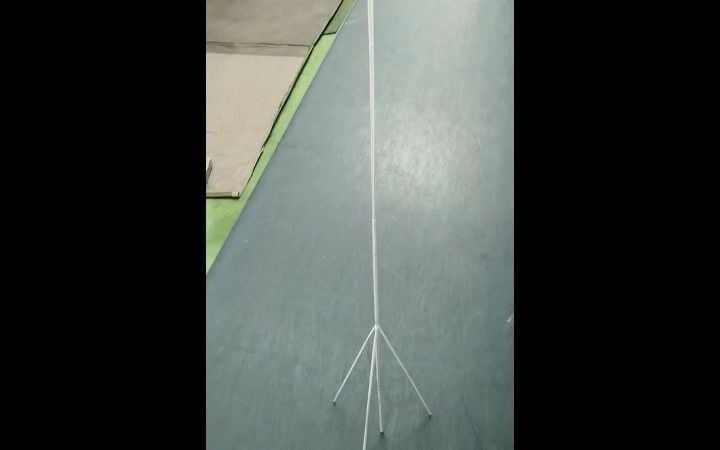 一张A4纸塔3米25！，无需粘胶，剪刀裁剪，制成纸塔，独自站立。