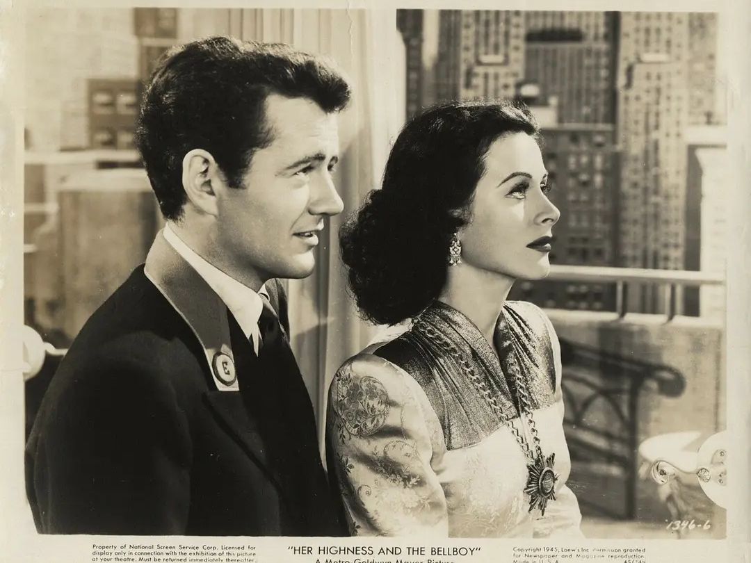 公主与侍者 Her Highness and the Bellboy (1945)