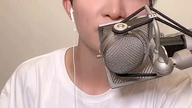 周深《推开世界的门》