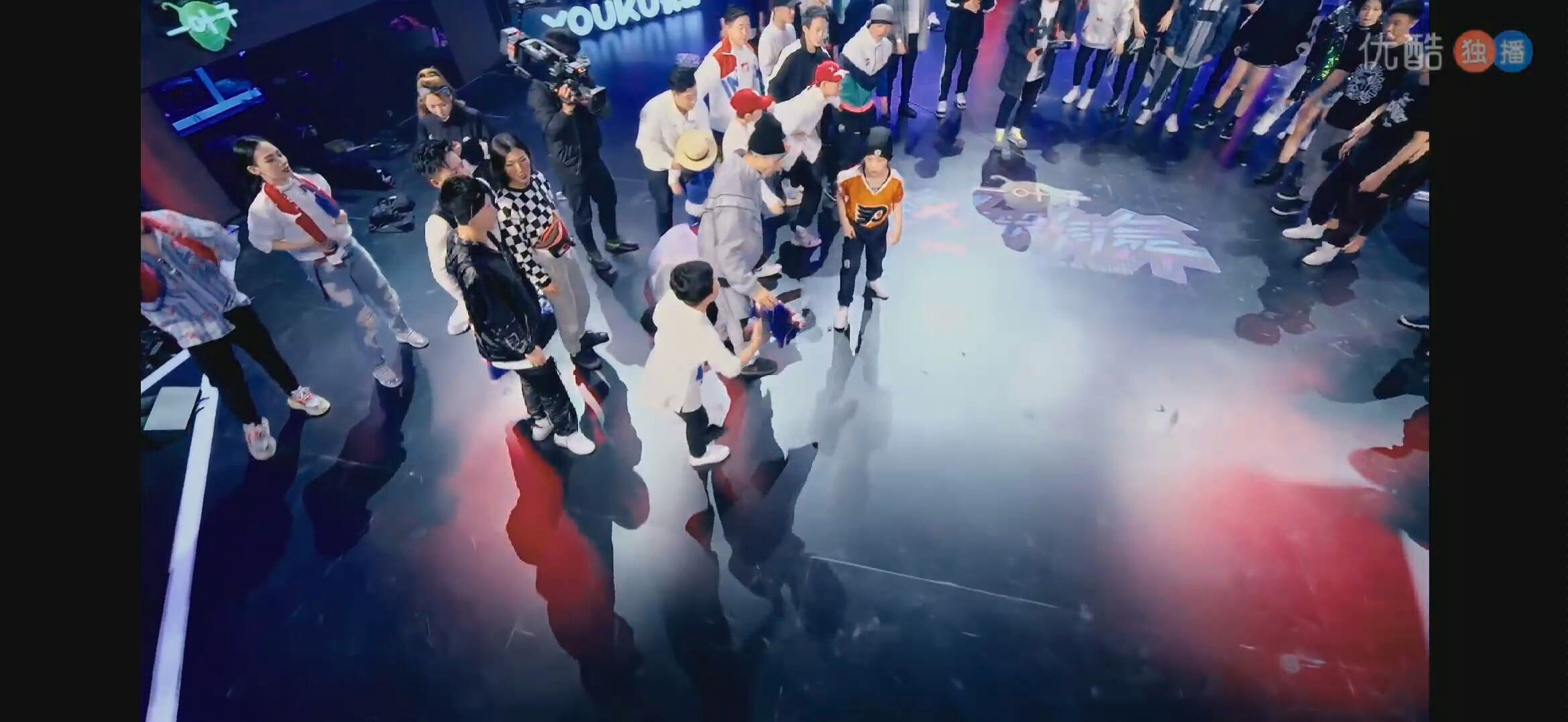 《这！就是街舞》小轩轩VS阿酸！现在与未来的BATTLE？