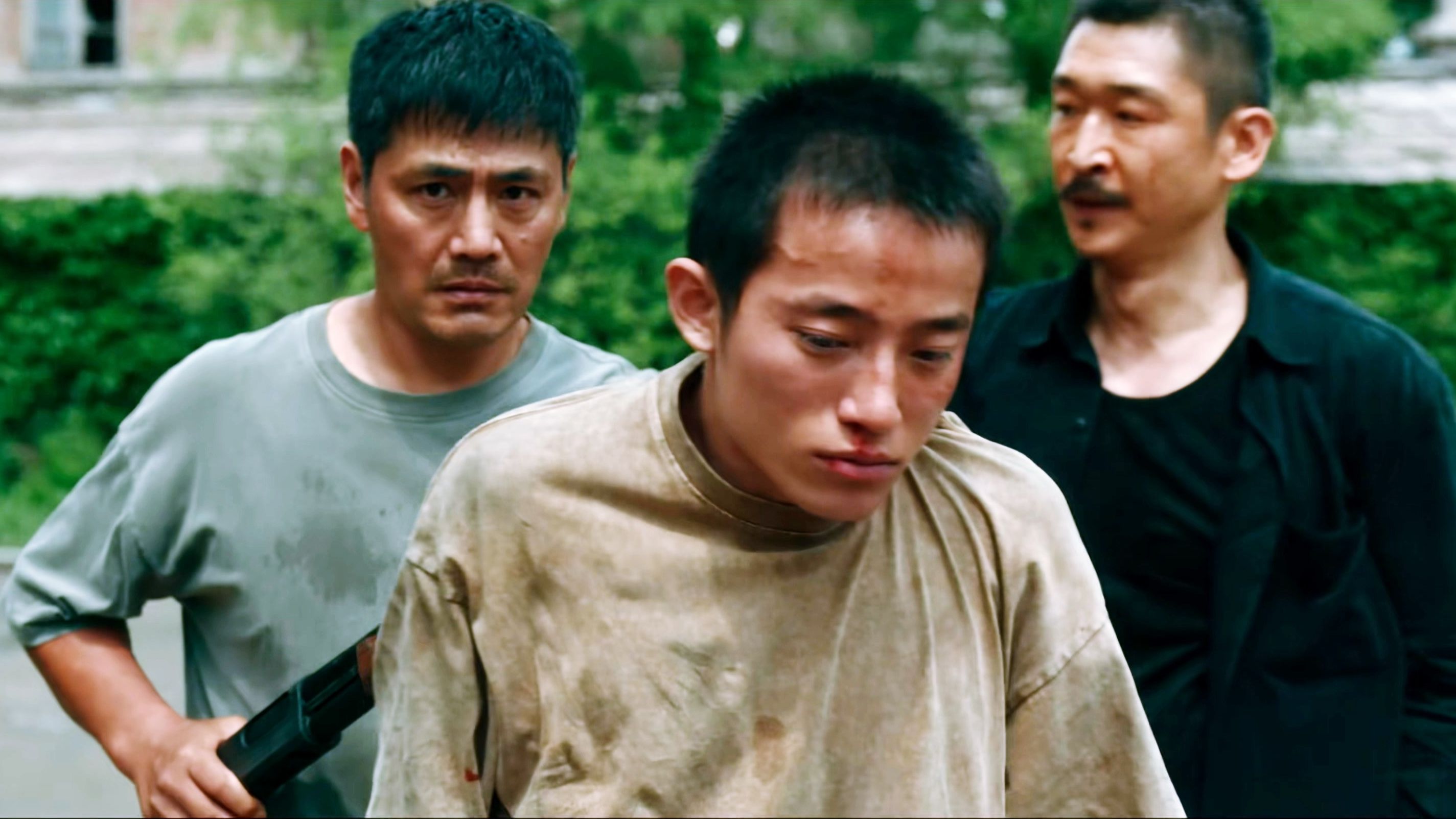 一把沉默失声的老枪，一场忍无可忍的厮杀《老枪》获多项电影提名