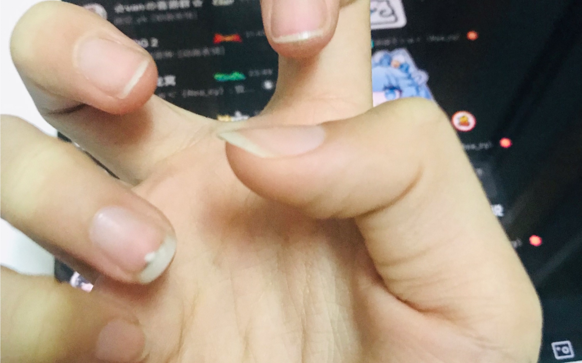 小学小孩哥玩音游玩的暴力行为，暴揍平板，真的幼稚，可耻！