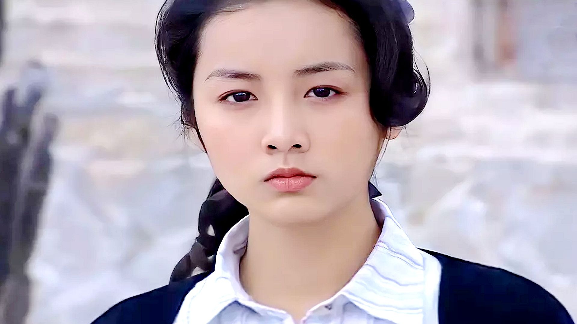 男人无故失踪，妻子送走前妻并收养其孩子，女儿无意间的一句话竟找到董事长父亲？