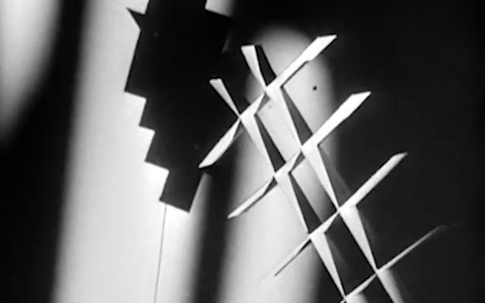 回归理性（1923）【曼·雷】