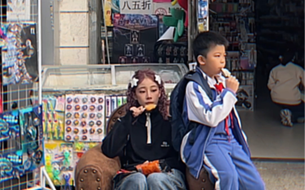 “我只能玩到5点，，，明天你还来吗？”