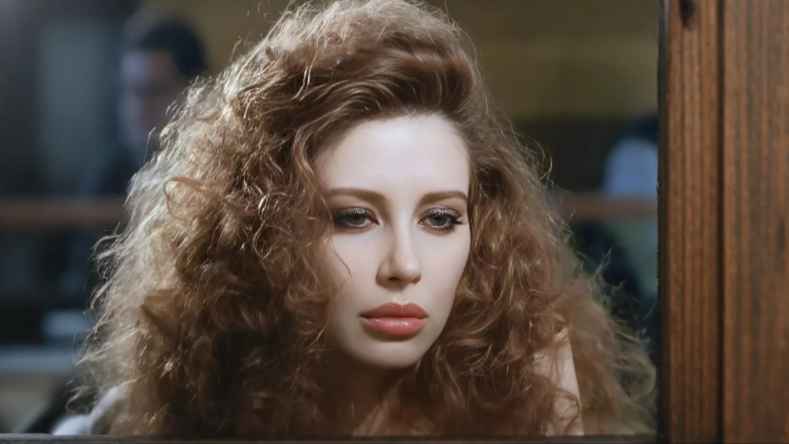 艺术献身-弗兰切斯卡·德莱拉 Francesca Dellera