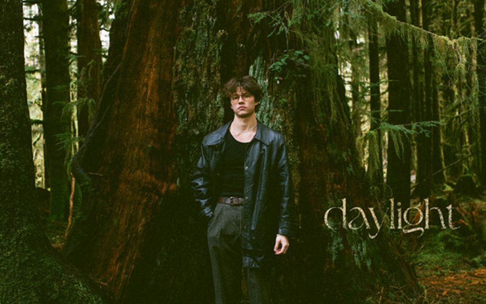 『中字』David Kushner 新单 - Daylight (Official Music Video)
