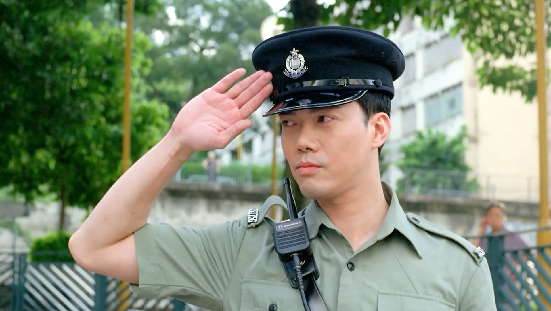 “我派你去警方做卧底，警察又派你卧我的底，卧卧底啊？”“卧卧底？卧死你”《变节》完整解说：警察规培黑帮老大记