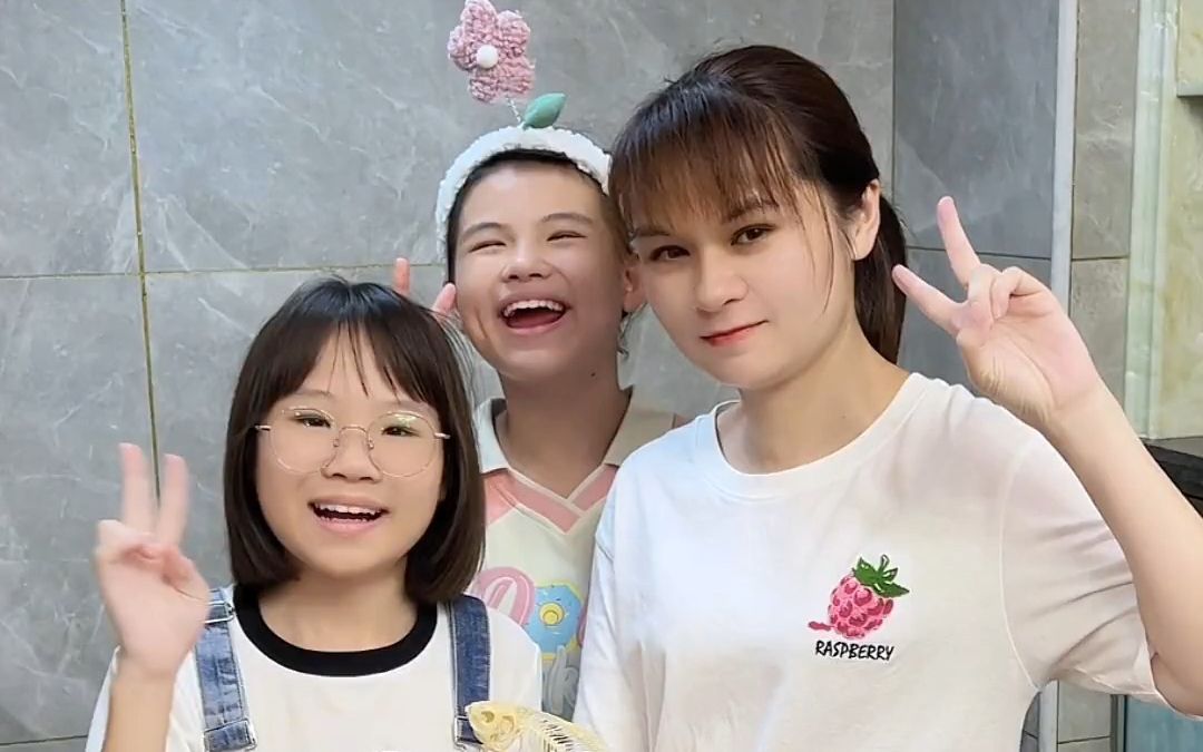 今天两位小太阳都表现的闪闪发光，闪光不只有一种样子