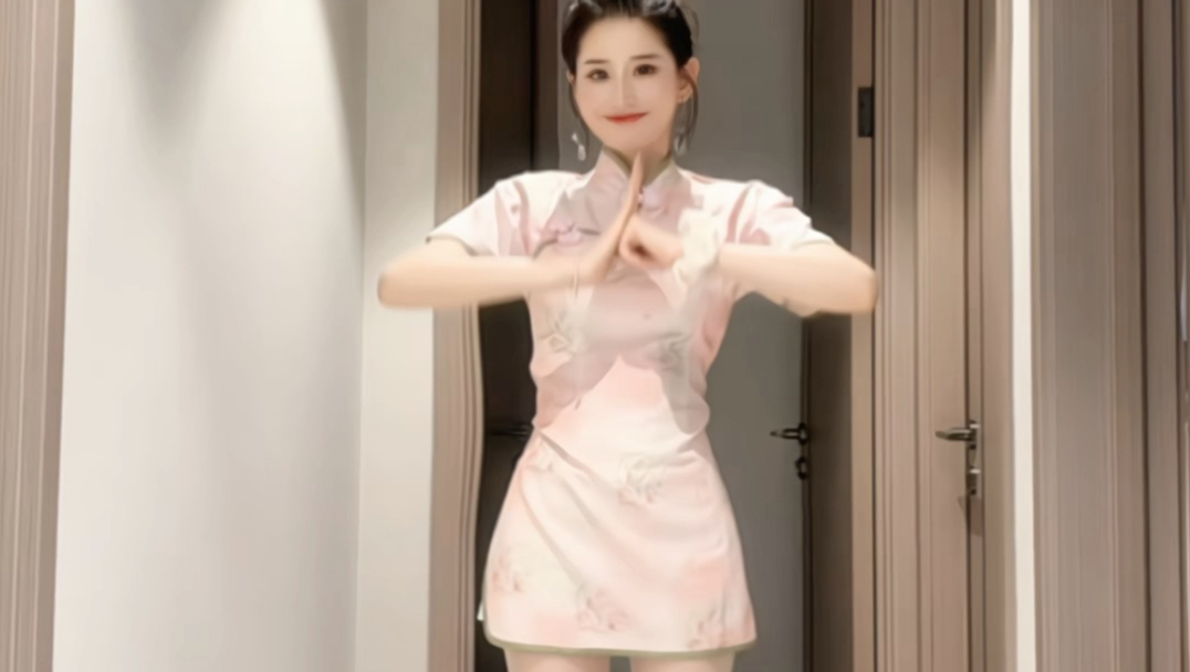 【腿腿】学功夫😁练武术😜师傅教我扎马步😠下山路😵闯江湖🤔看谁需要我帮助✊🏻😏🤜🏻