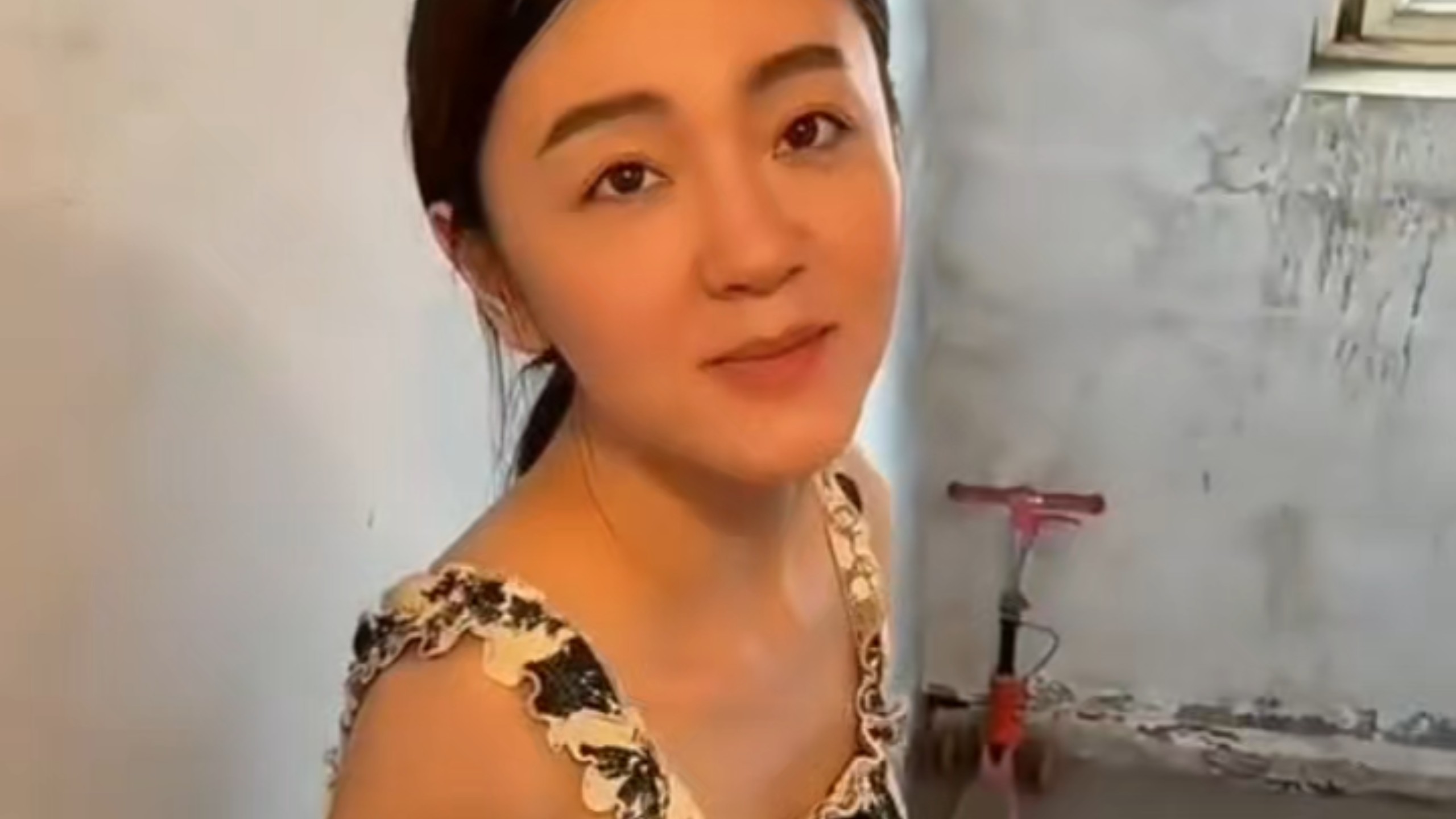 青青河边草