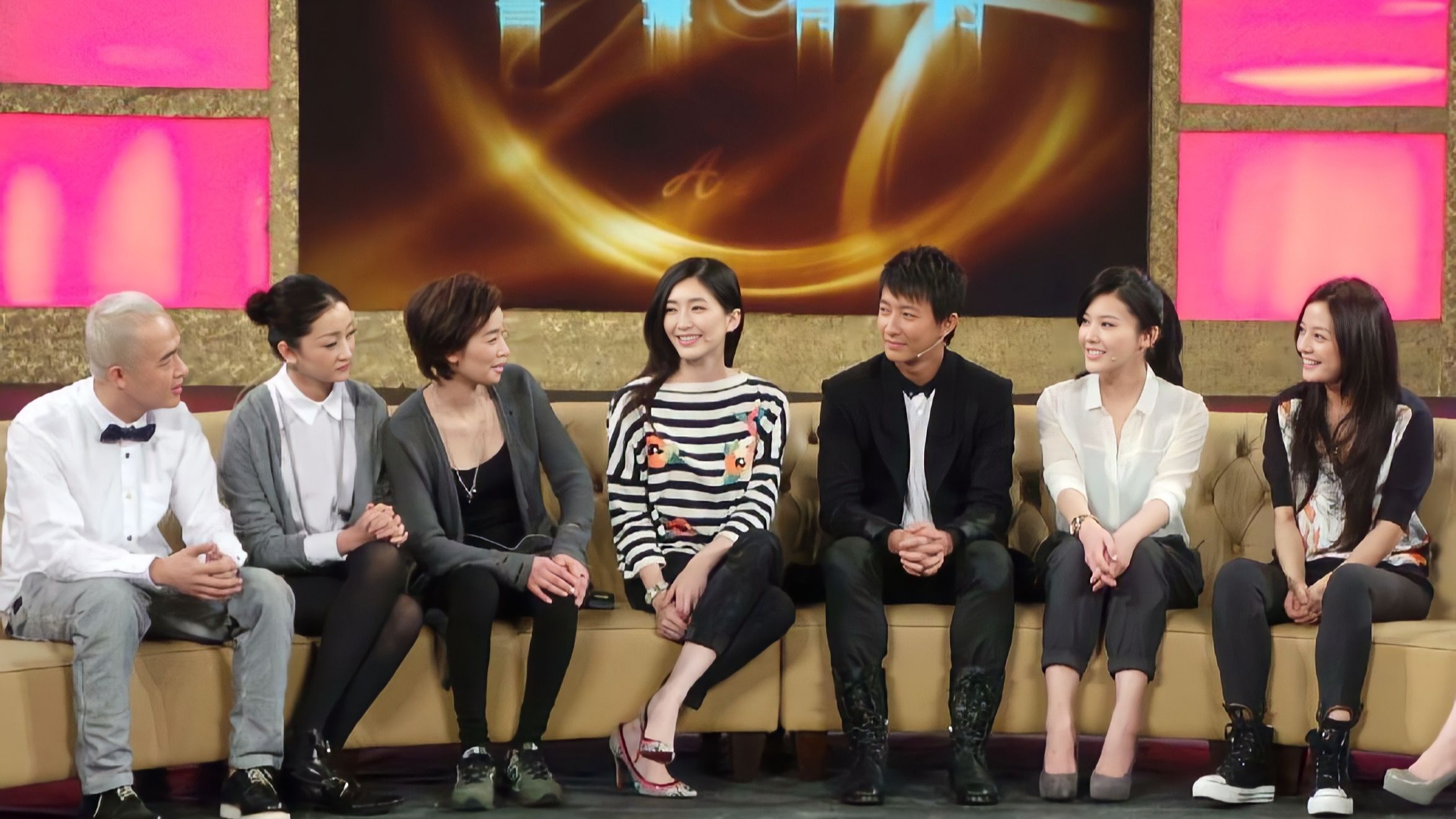 《致青春》导演携剧组演员做客《鲁豫有约》