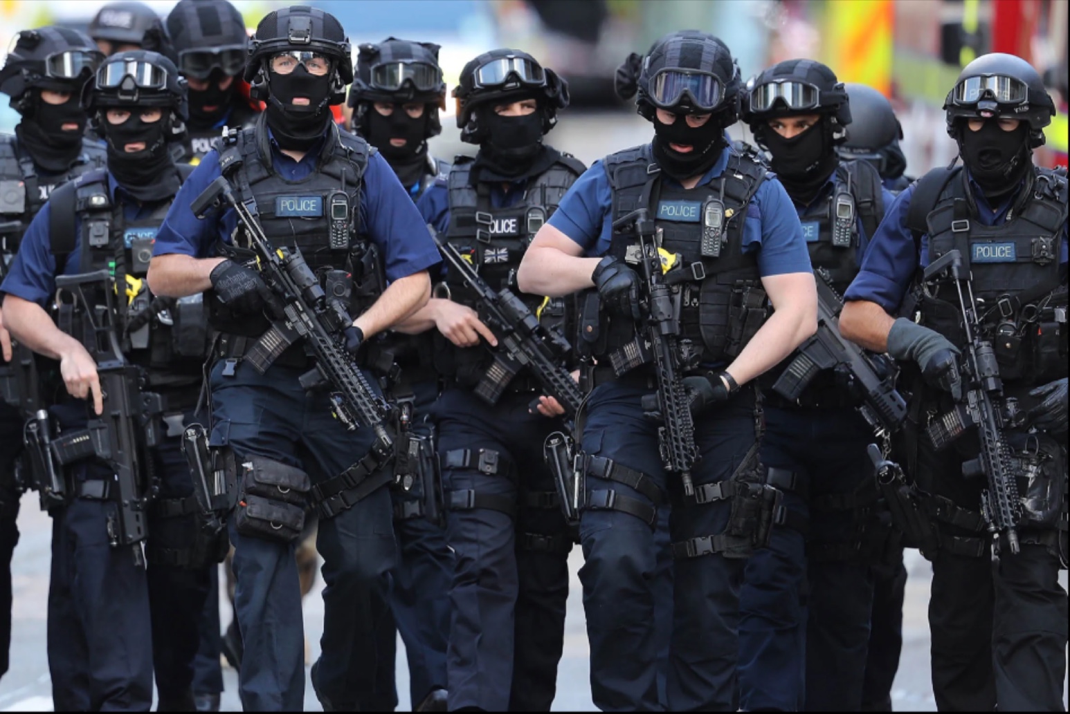 苏格兰场巡特警（SCO19 ARV）部署至博罗市场防范再次恐袭