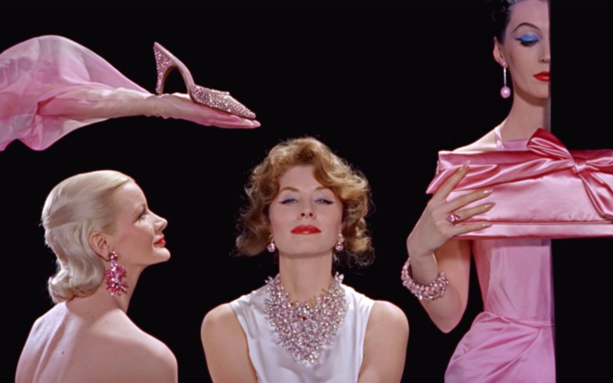 《甜姐儿》Funny Face 1957 粉红盛宴 视频最后有Dovima