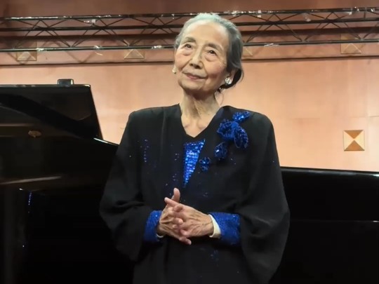女高音朱梅玲（现年88岁高龄）——《假如你爱我》（川音教授）