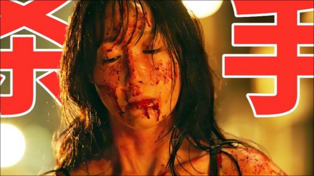 韩国最新电影《杀手们》，看似人畜无害的少妇，竟是位顶级杀手