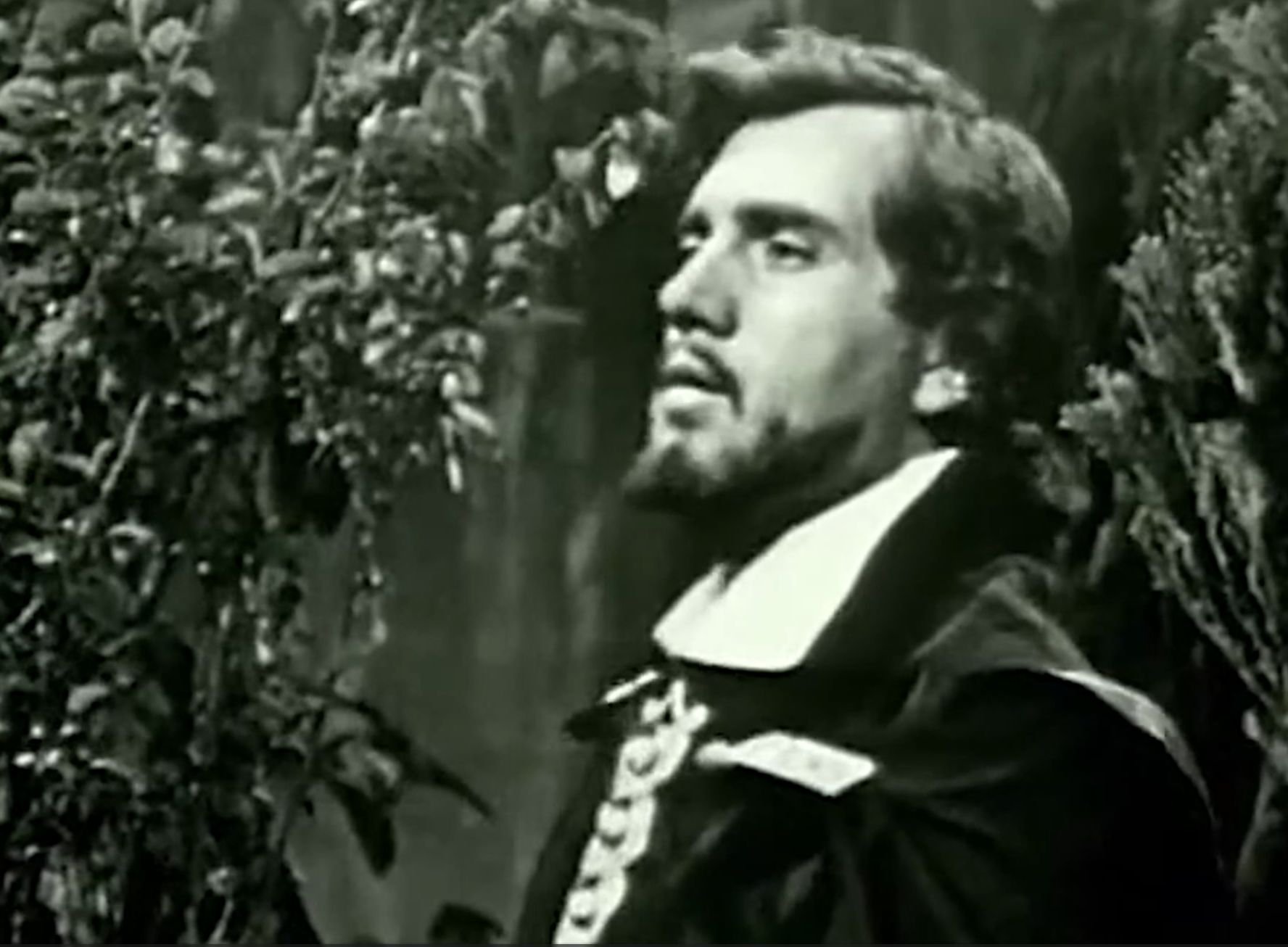 【中意双语】威尔第歌剧《游吟诗人"Il Trovatore"》唱段“她的微笑胜过星光（II balen del suo sorriso）”Bastianini