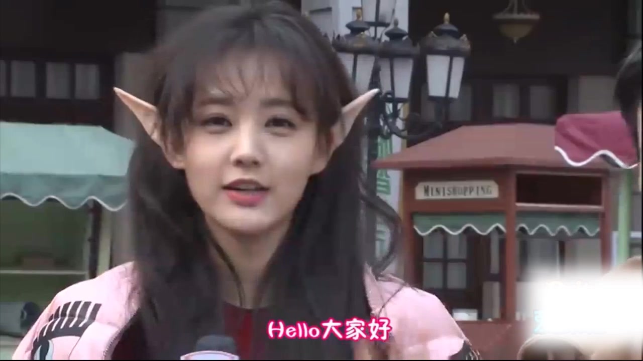很敬业很认真在演戏的李一桐！《半妖倾城》拍摄花絮