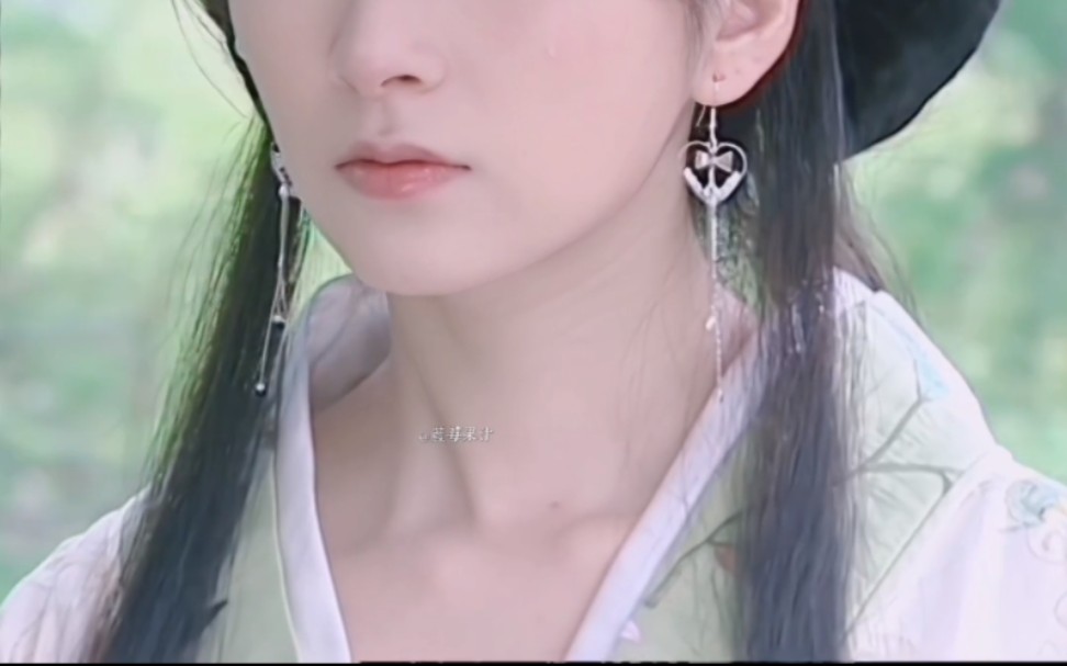 赖布衣传奇，这部剧里美女也超多的！！！
