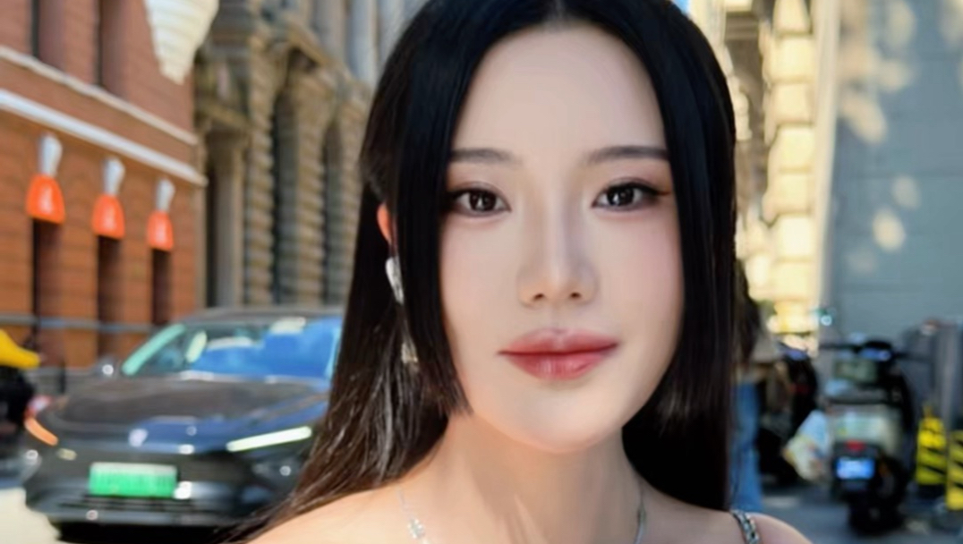 “侬好，小说里的A市”#女帝 #御姐 #上海 #fitcheck #旅游