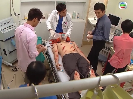 如果你是医生，你会先救谁