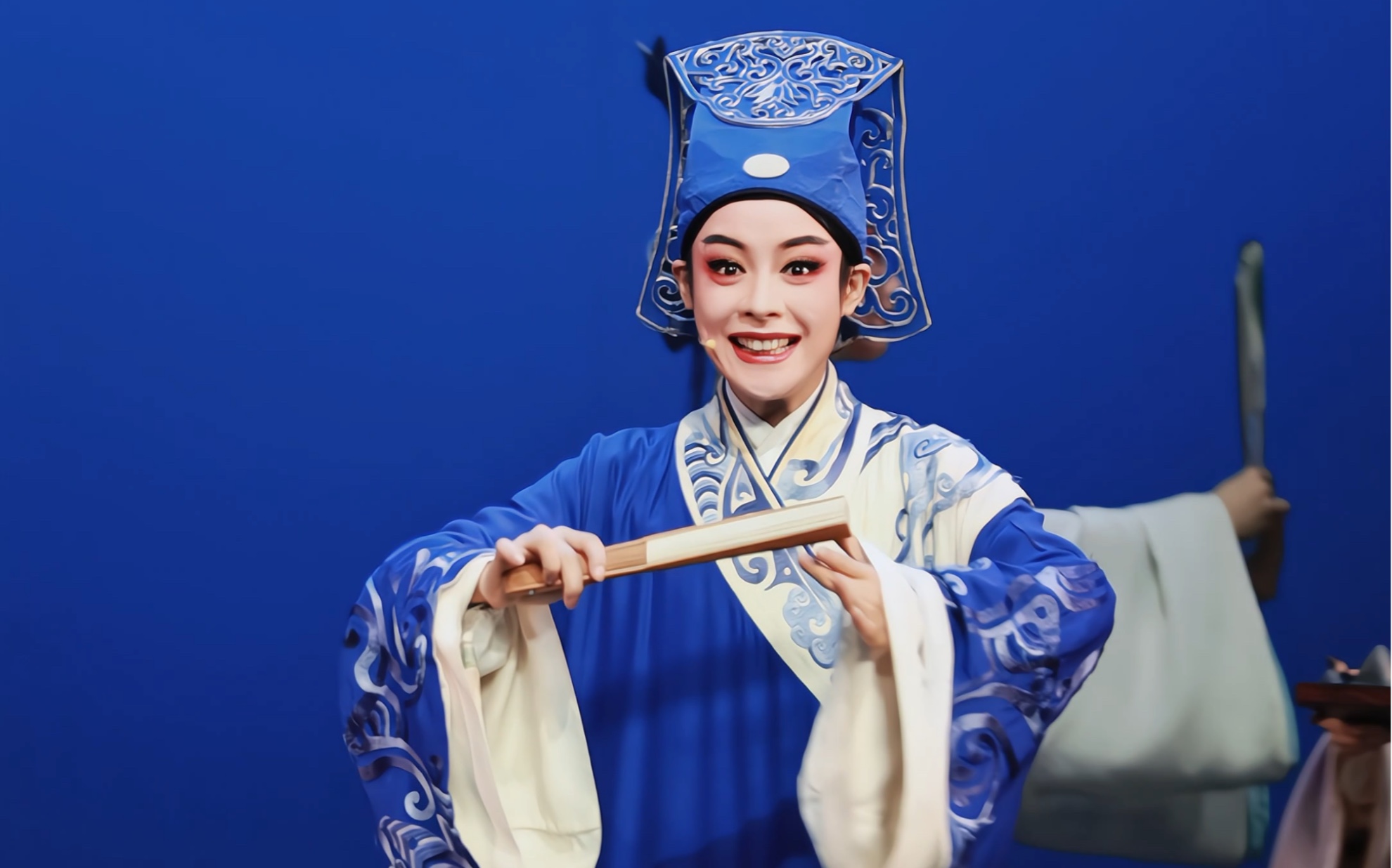 梁山伯得知祝英台是女生的反应，惊喜满溢——新版《梁祝》思祝下山选段