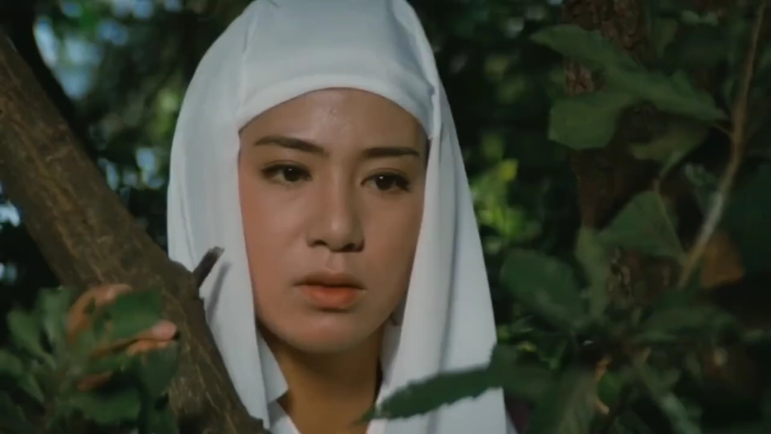 小和尚带着师妹下山去化缘！画着画着就打起了扑克