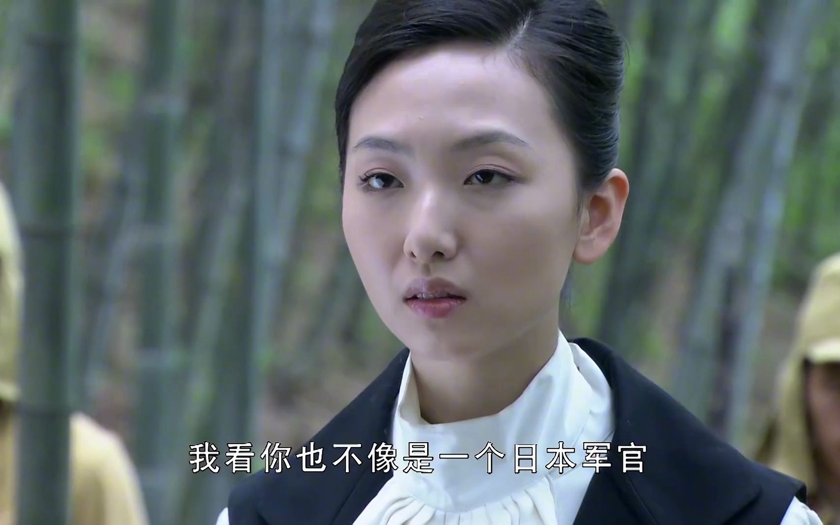 东海客栈：卧底身份暴露，被女鬼子追杀，蒙面女侠火拼救人