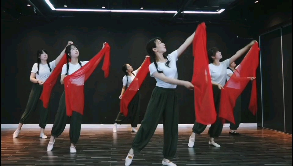 中国舞《绒花》群舞