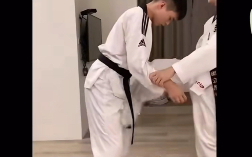 跆拳道综合防身术，让你成为自己的英雄！