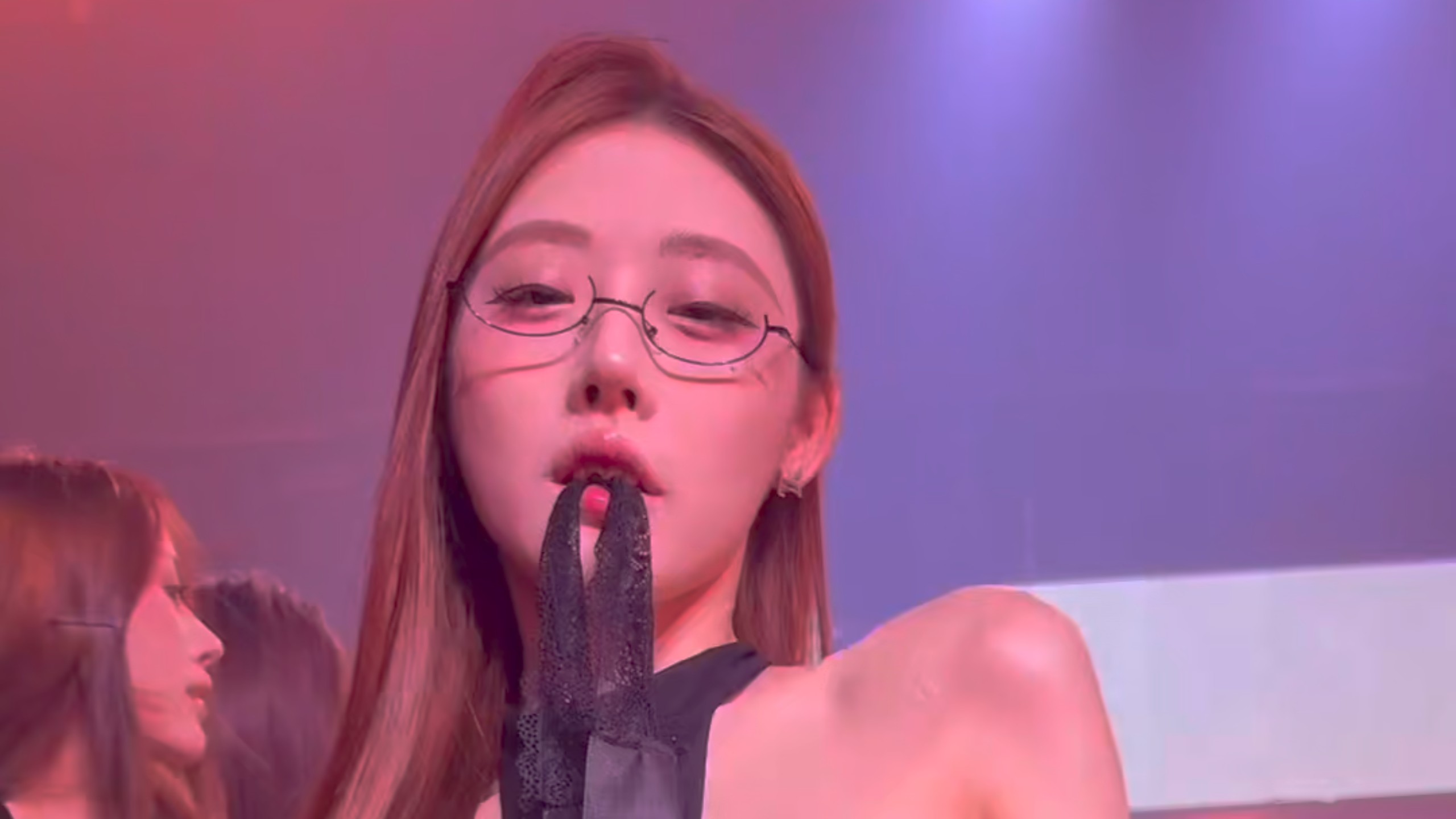 诱惑的极品性感夜店美女