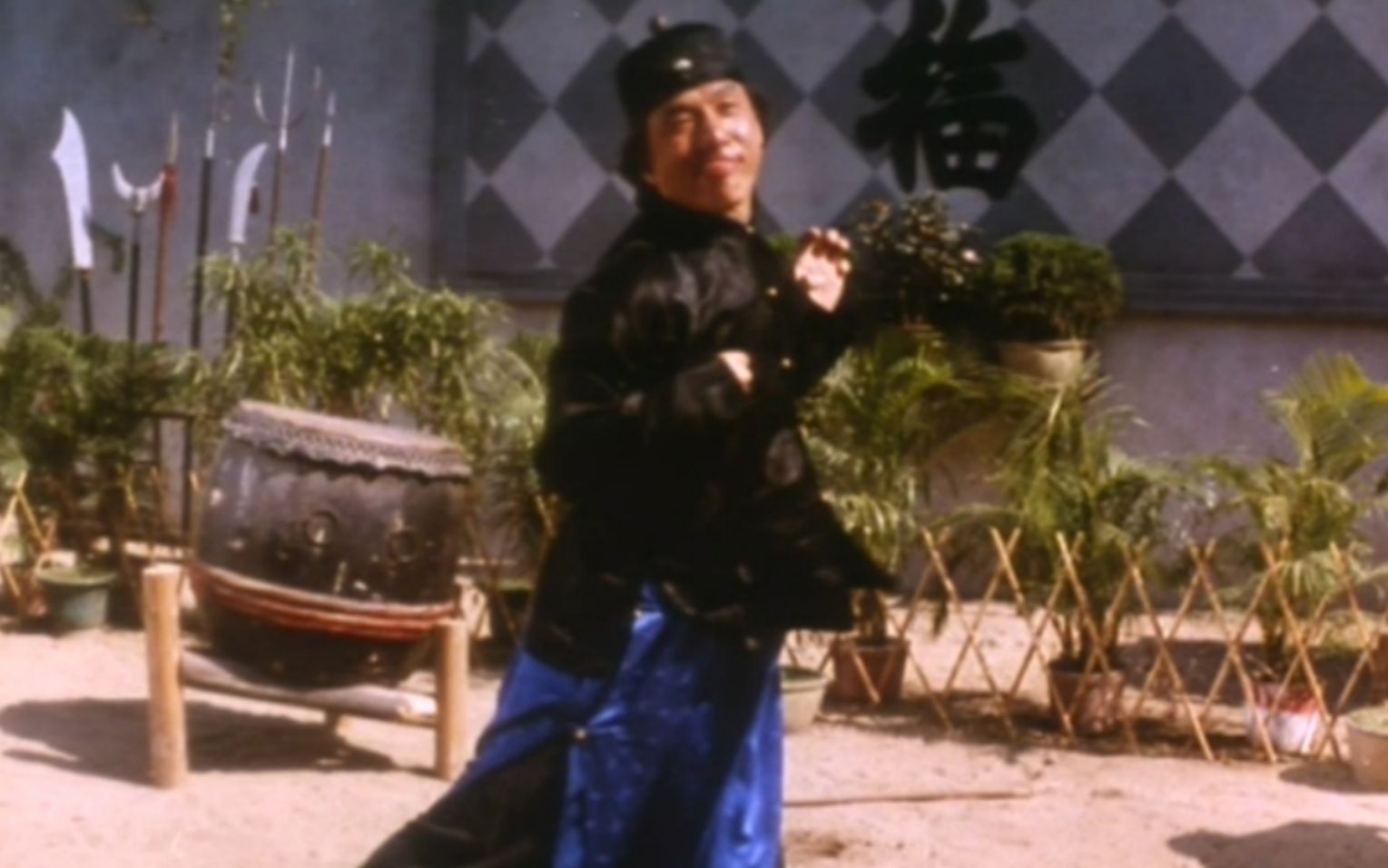 1994年成龙的《醉拳2》，过了这么久，才知道这部片子有两个结局！