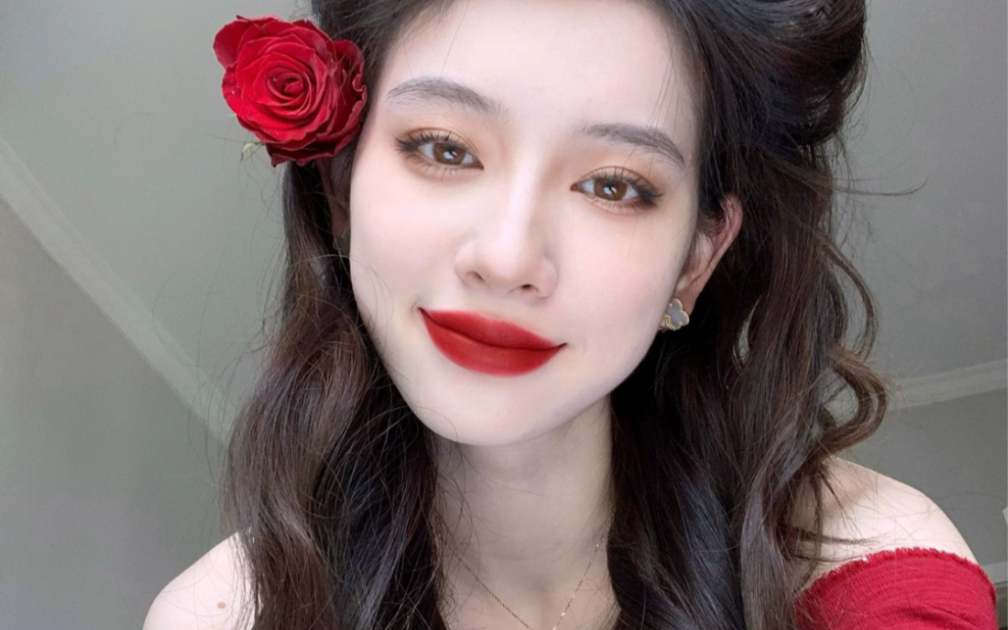 黑玫瑰与红玫瑰
