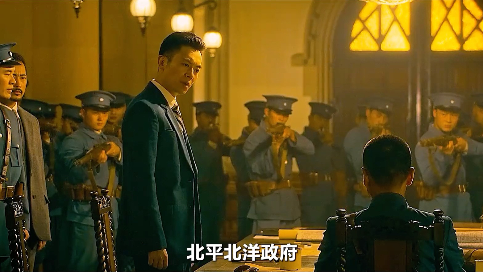 一口气看完《建国三部曲》深度解读，我们虽然没有生在那个年代，但是也能感受到