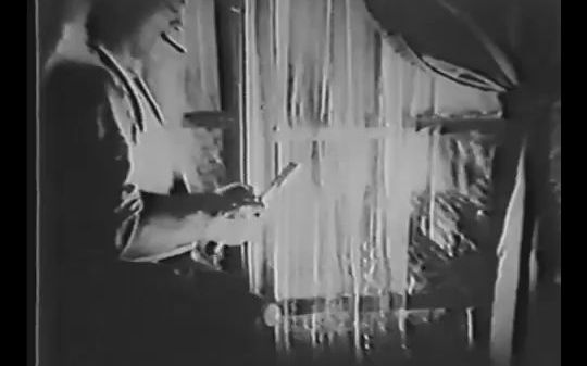 安建鲁（Un Chien Andalou）（安达卢西亚的狗）