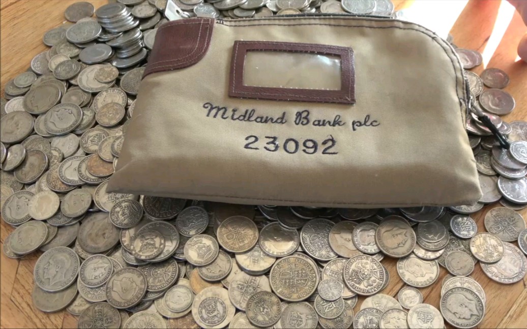 【银币】从银行拿到了退出流通的英国银币。The Banks Hate Cash - Uncertain Times Ahead!